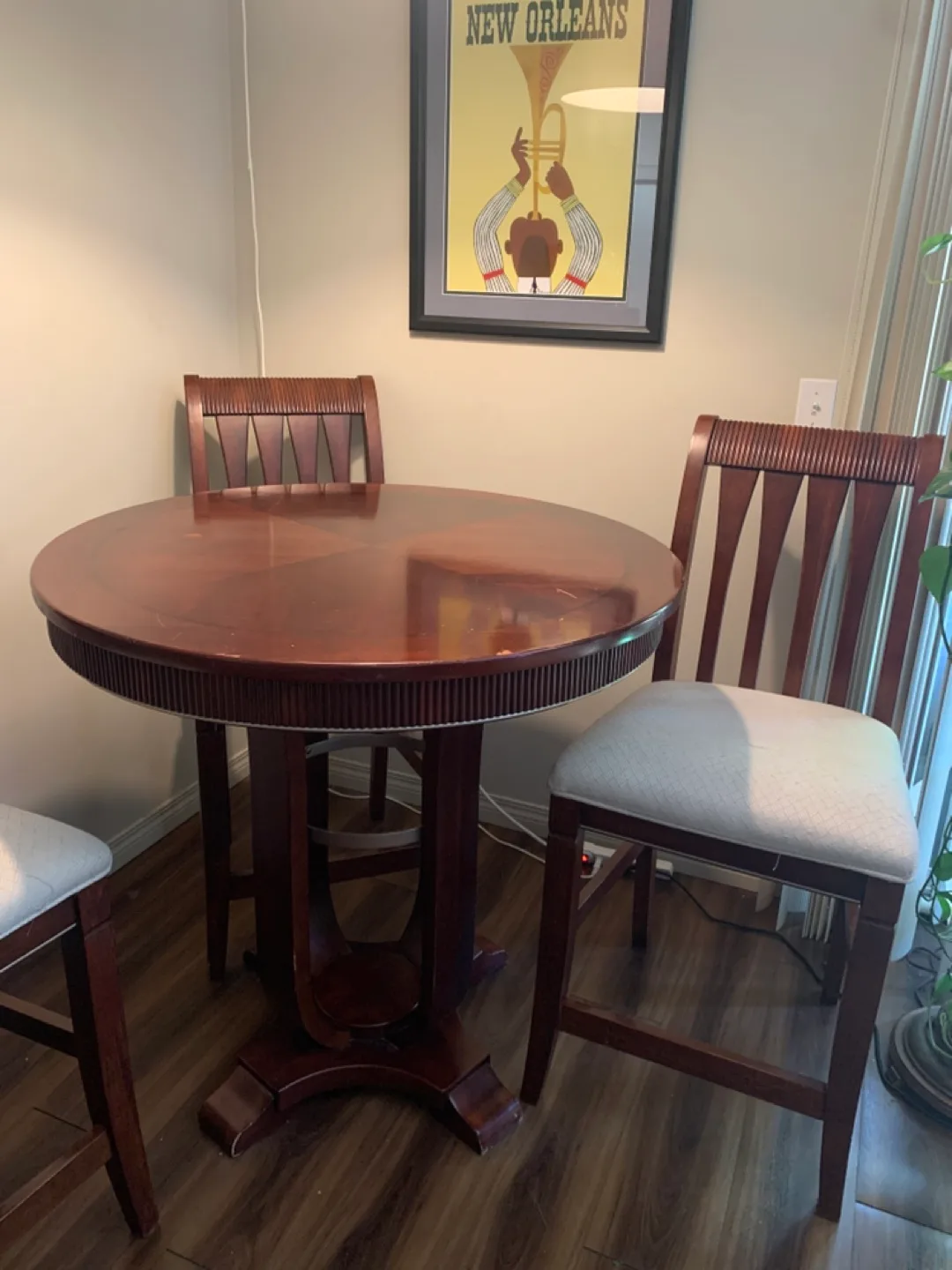 Round Pub Table Set with 4 Stools image indicator(2)