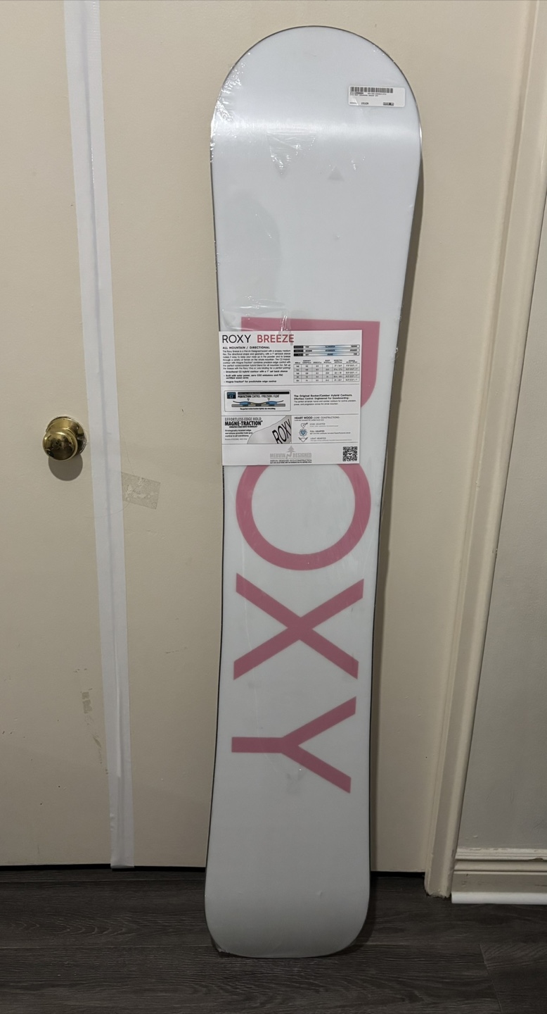 New Roxy Breeze Snowboard 151cm & DC Boots(size 7)& Bindings