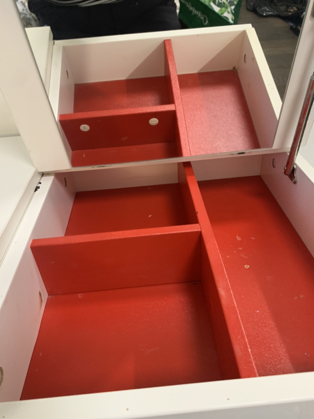 White Make-up vanity with Mirror and Drawers - photo 2