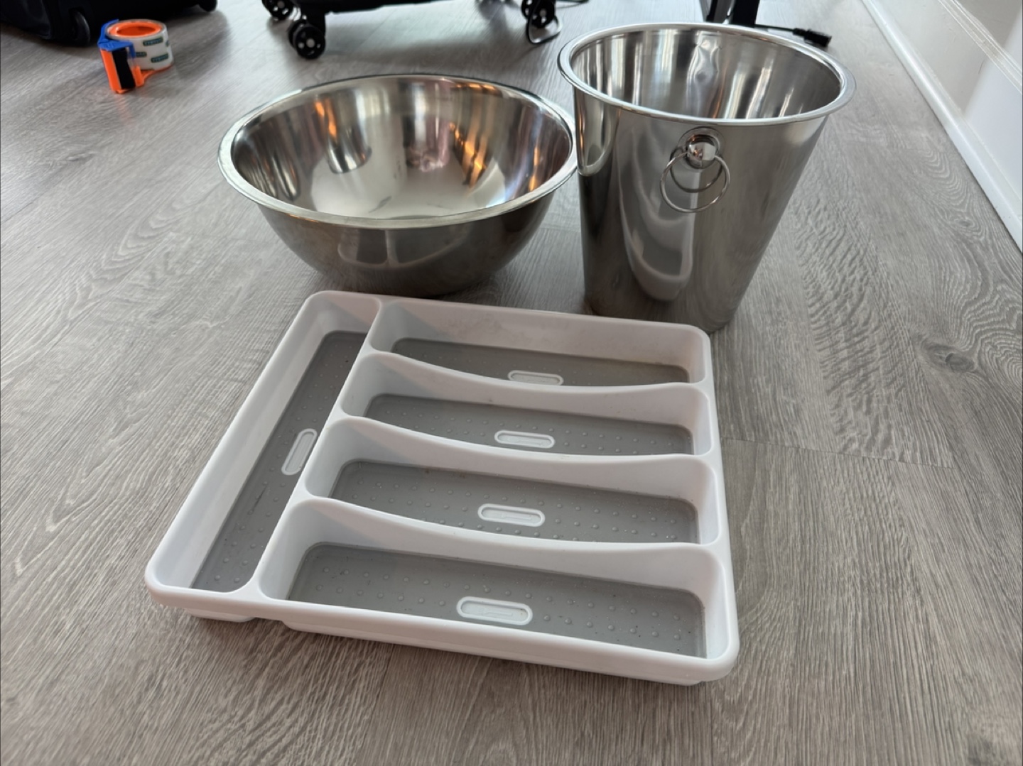 Moving Out Sale** KitchenWare Bundles - photo 2