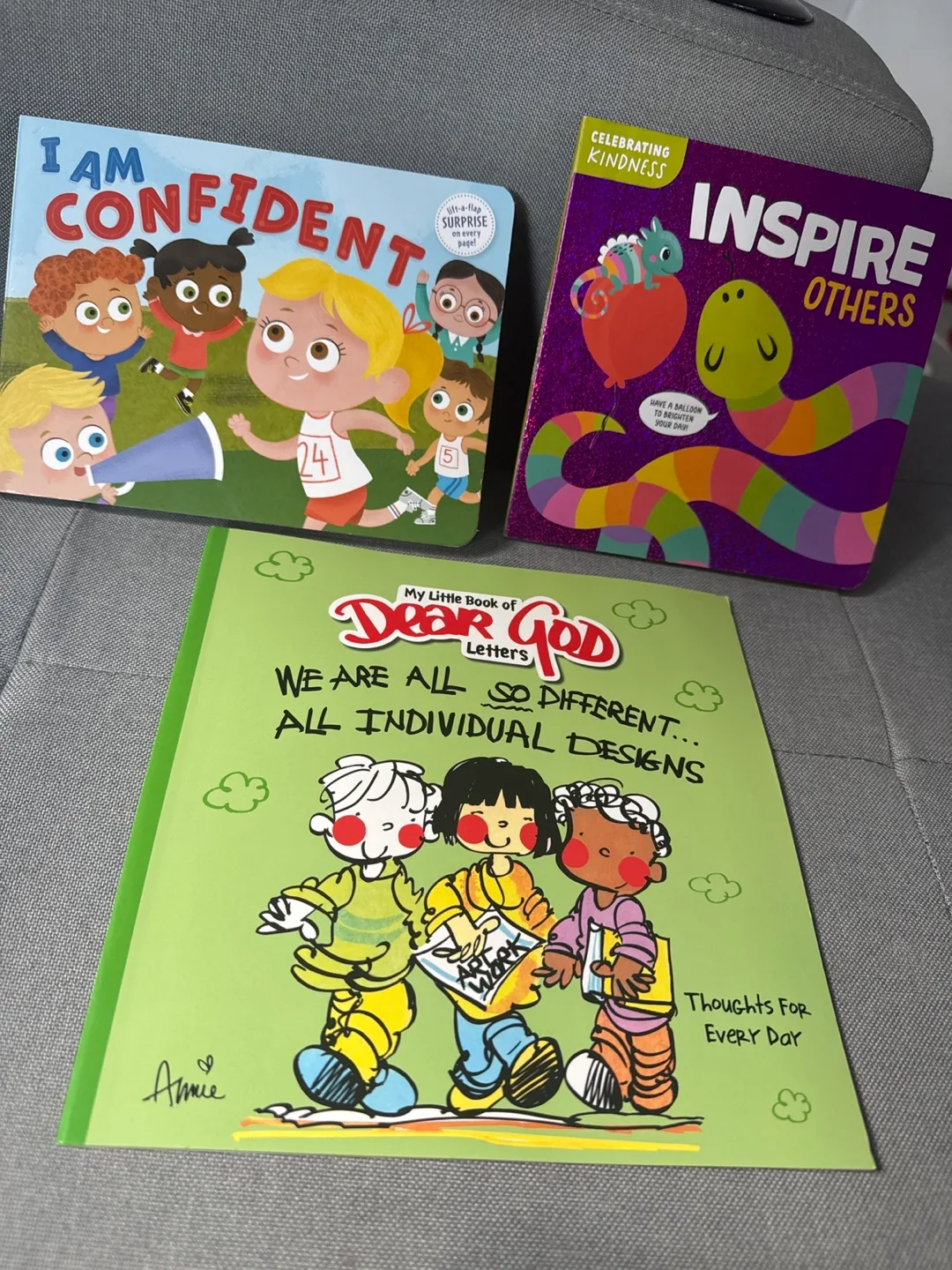 3 books thumbnail