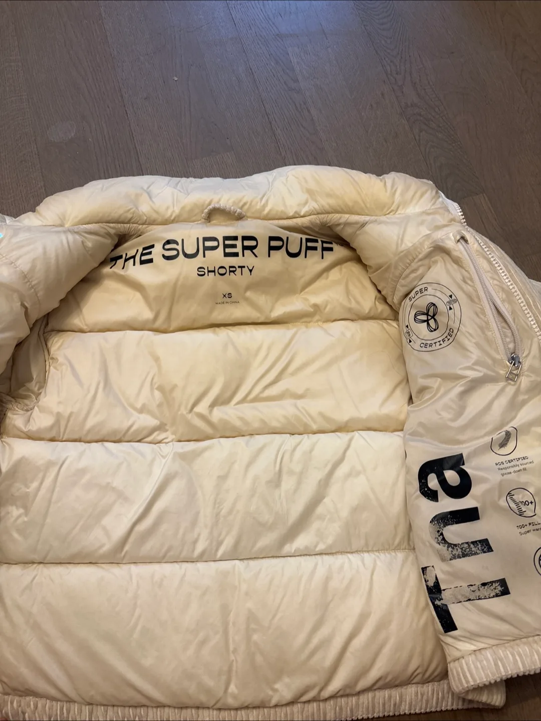 Aritzia Super Puff Shorty Jacket - XS - Cream Corduroy image indicator(2)