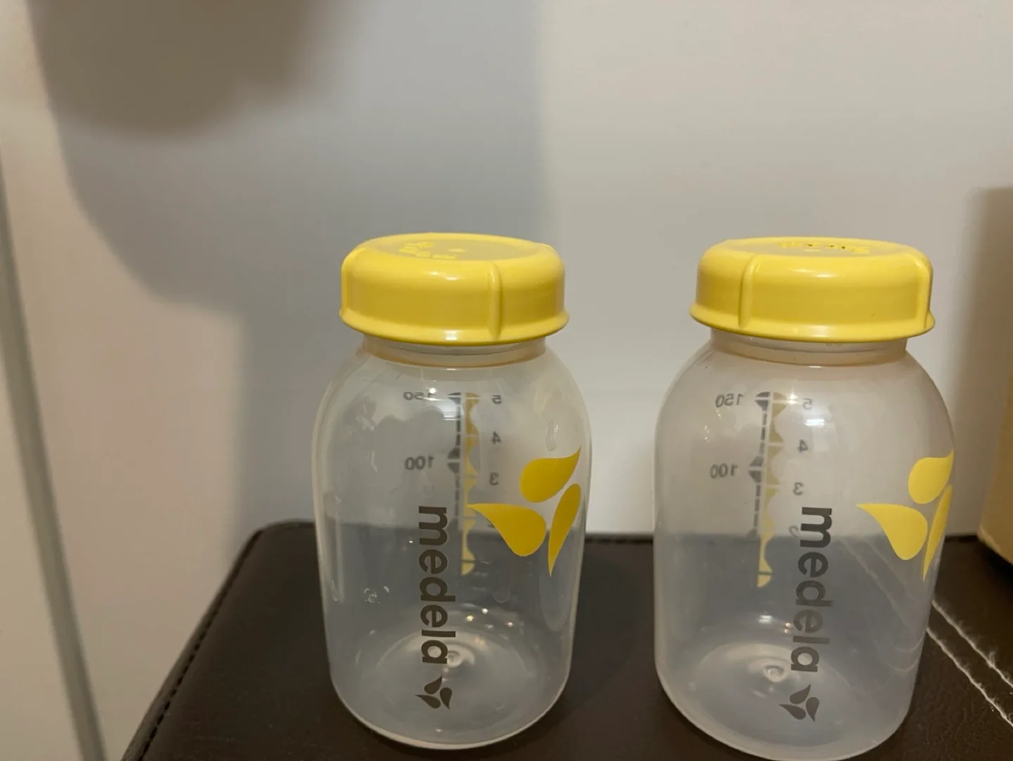 #freecycle Medela Breast Milk Storage Bottles - Set of 2 thumbnail