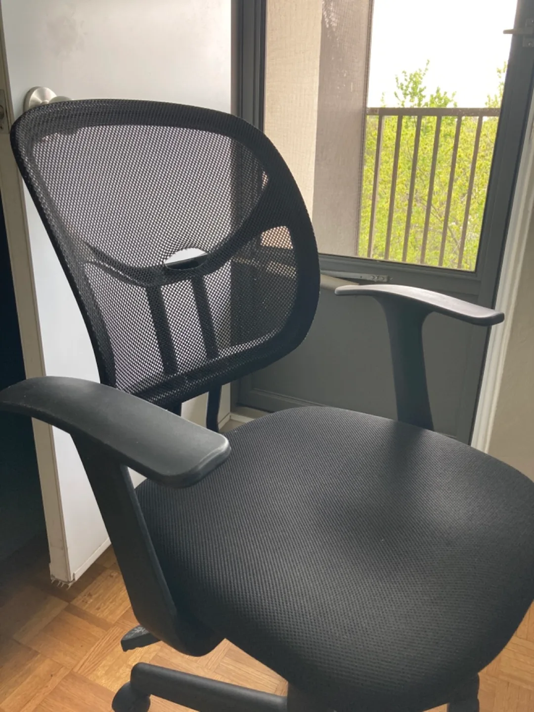 Black Mesh Office Chair image indicator(3)