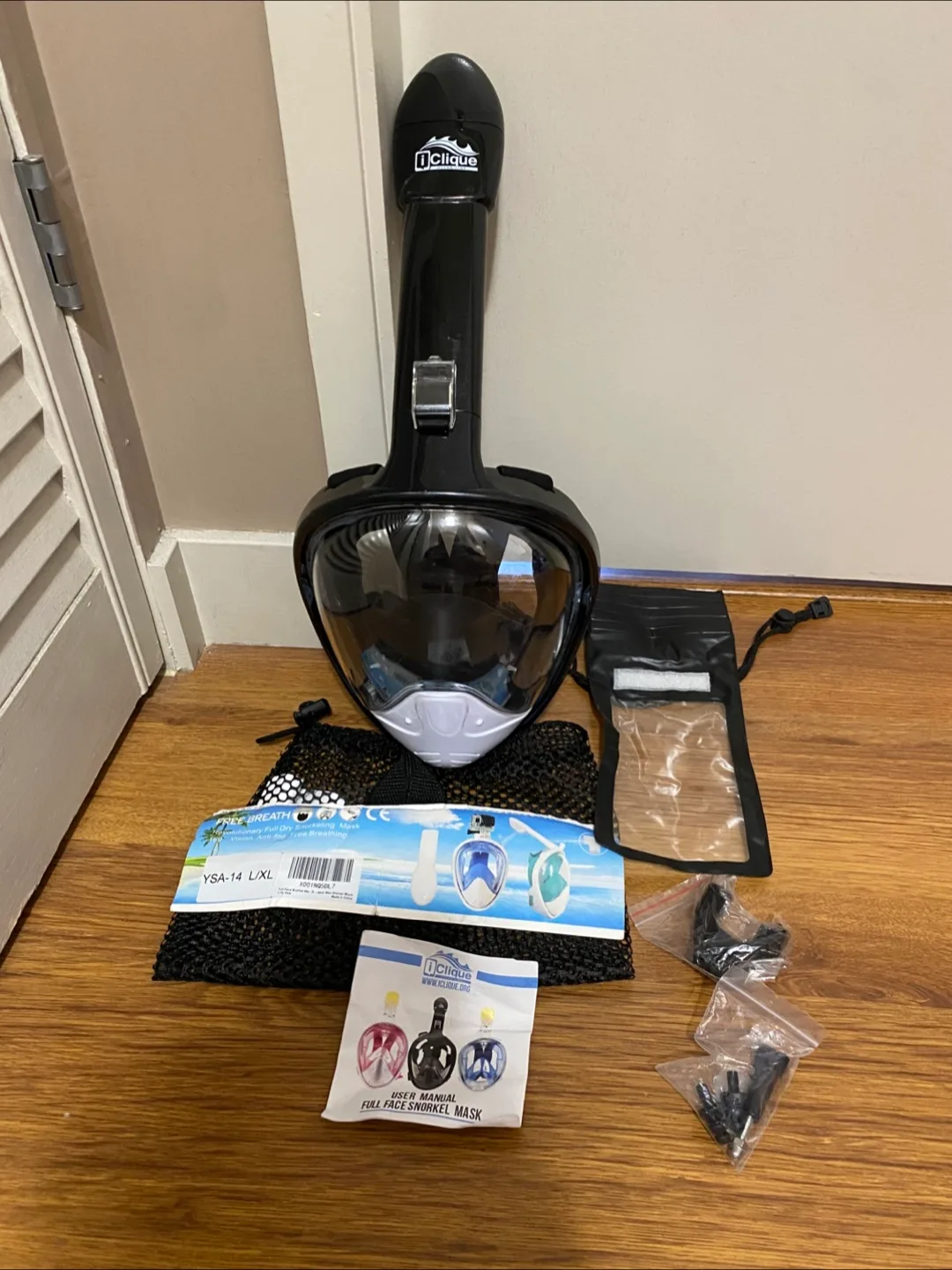 Full face snorkel mask, foldable, anti-fog, camera mount thumbnail