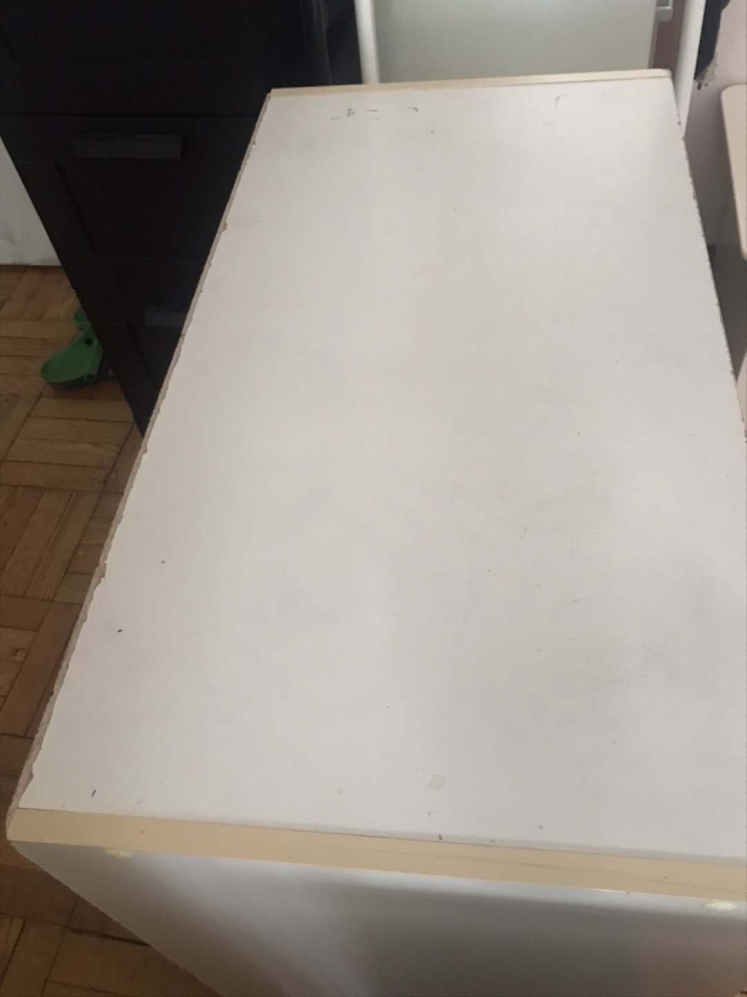 White Three-Drawer Dresser - photo 4