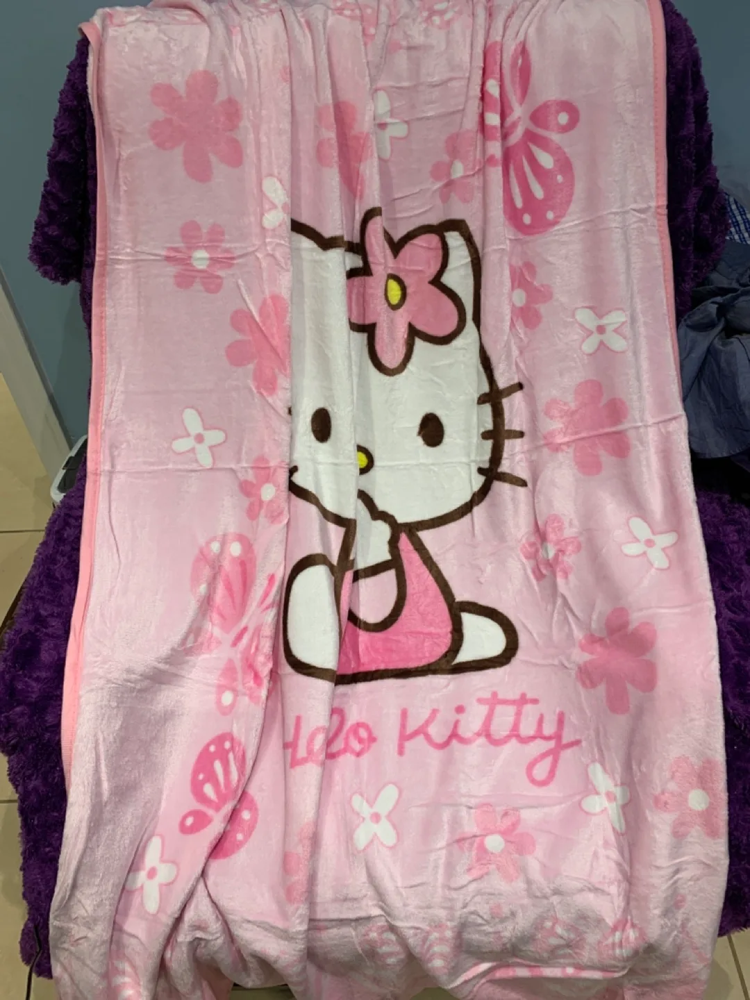Hello Kitty Fleece Throw Blanket 40x55inches thumbnail