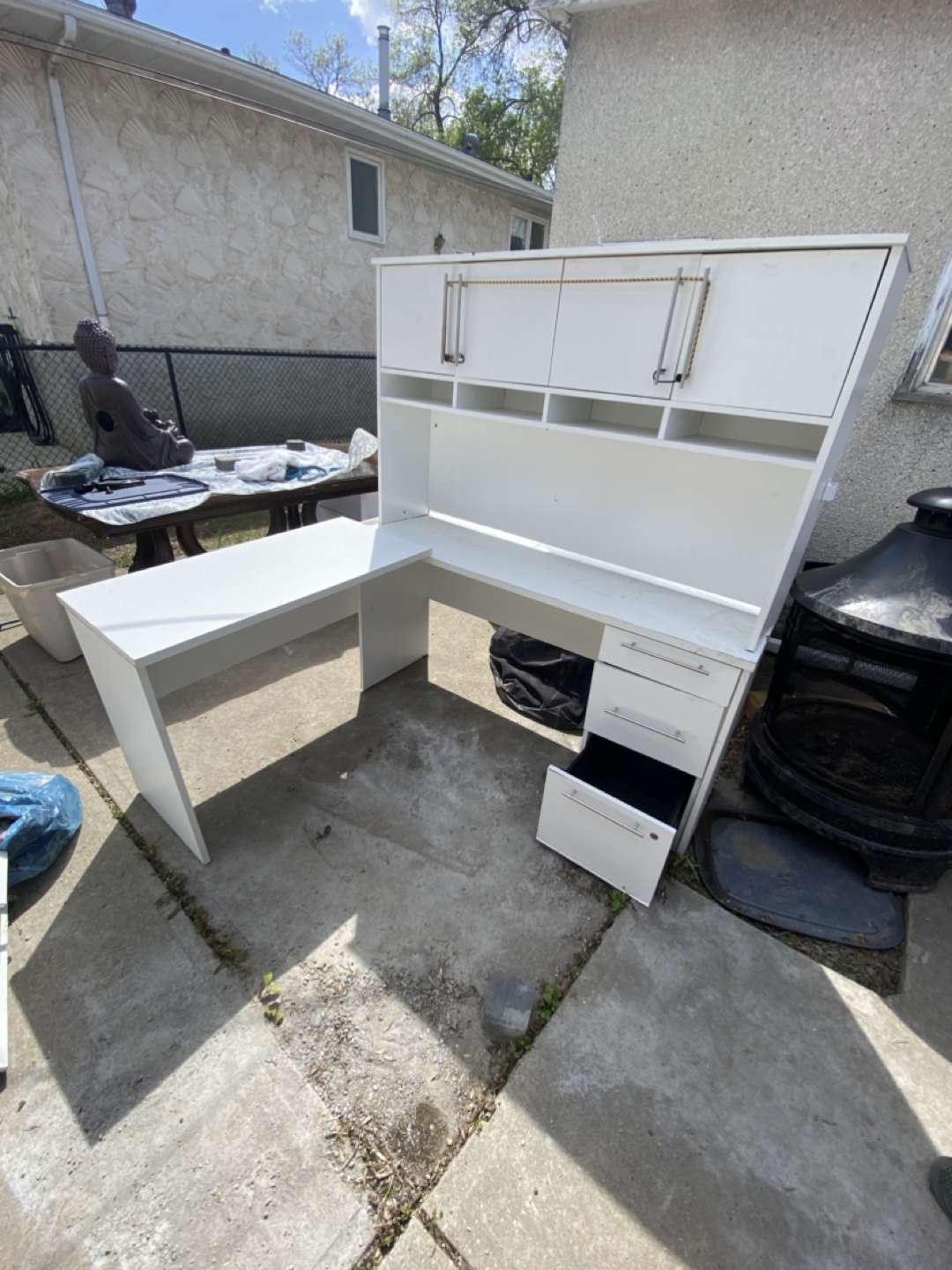 White L-Shaped Computer Desk with Hutch