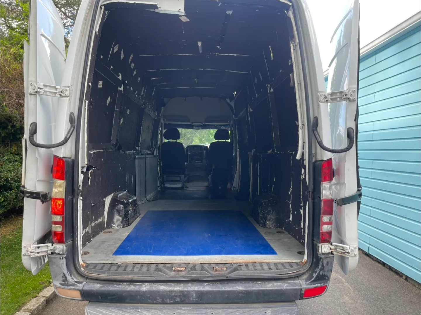 2012 Mercedes-Benz Sprinter 2500 Cargo Van image indicator(7)