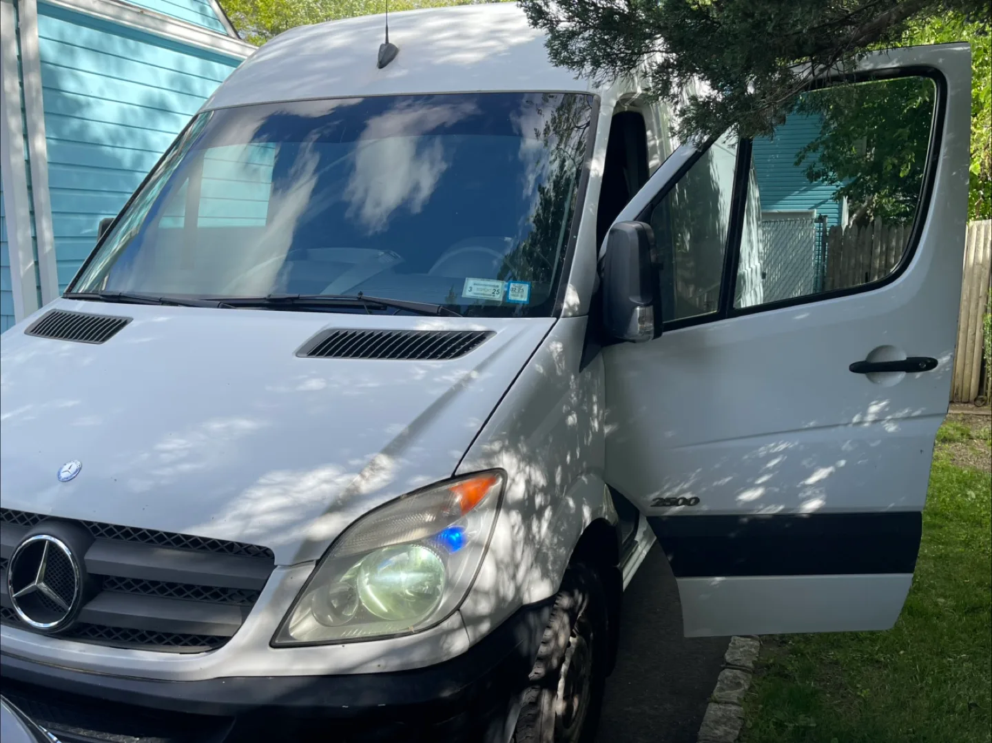 2012 Mercedes-Benz Sprinter 2500 Cargo Van image indicator(3)