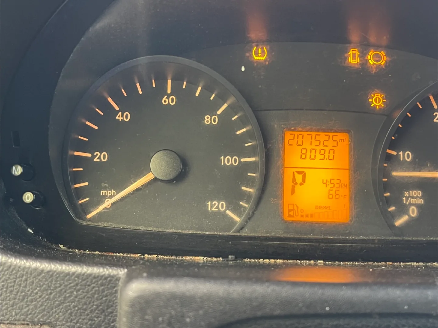 2012 Mercedes-Benz Sprinter 2500 Cargo Van image indicator(9)