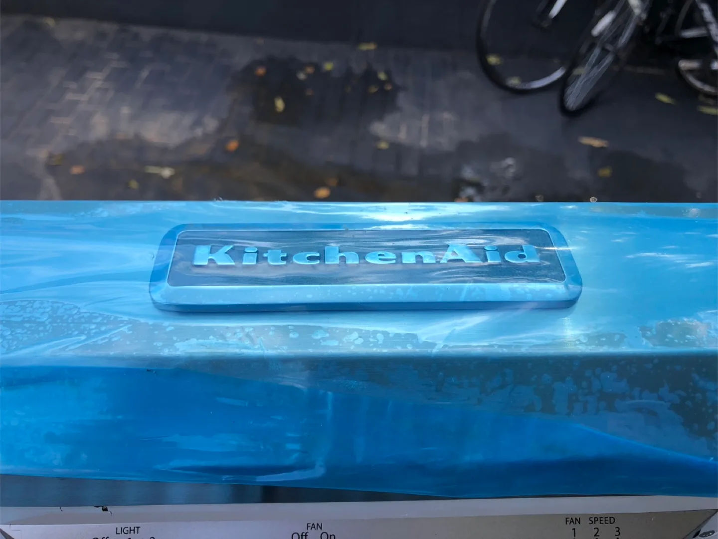 New KitchenAid Stainless Steel Under Cabinet Range Hood image indicator(3)