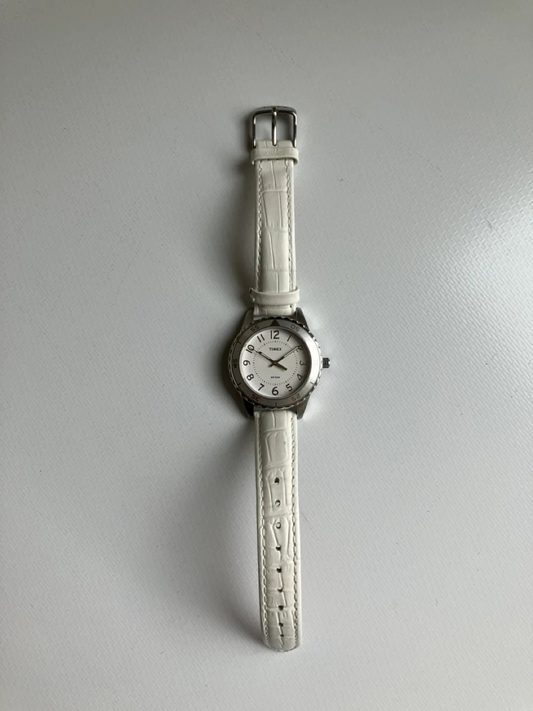 Timex Women's White Leather Watch image indicator(3)