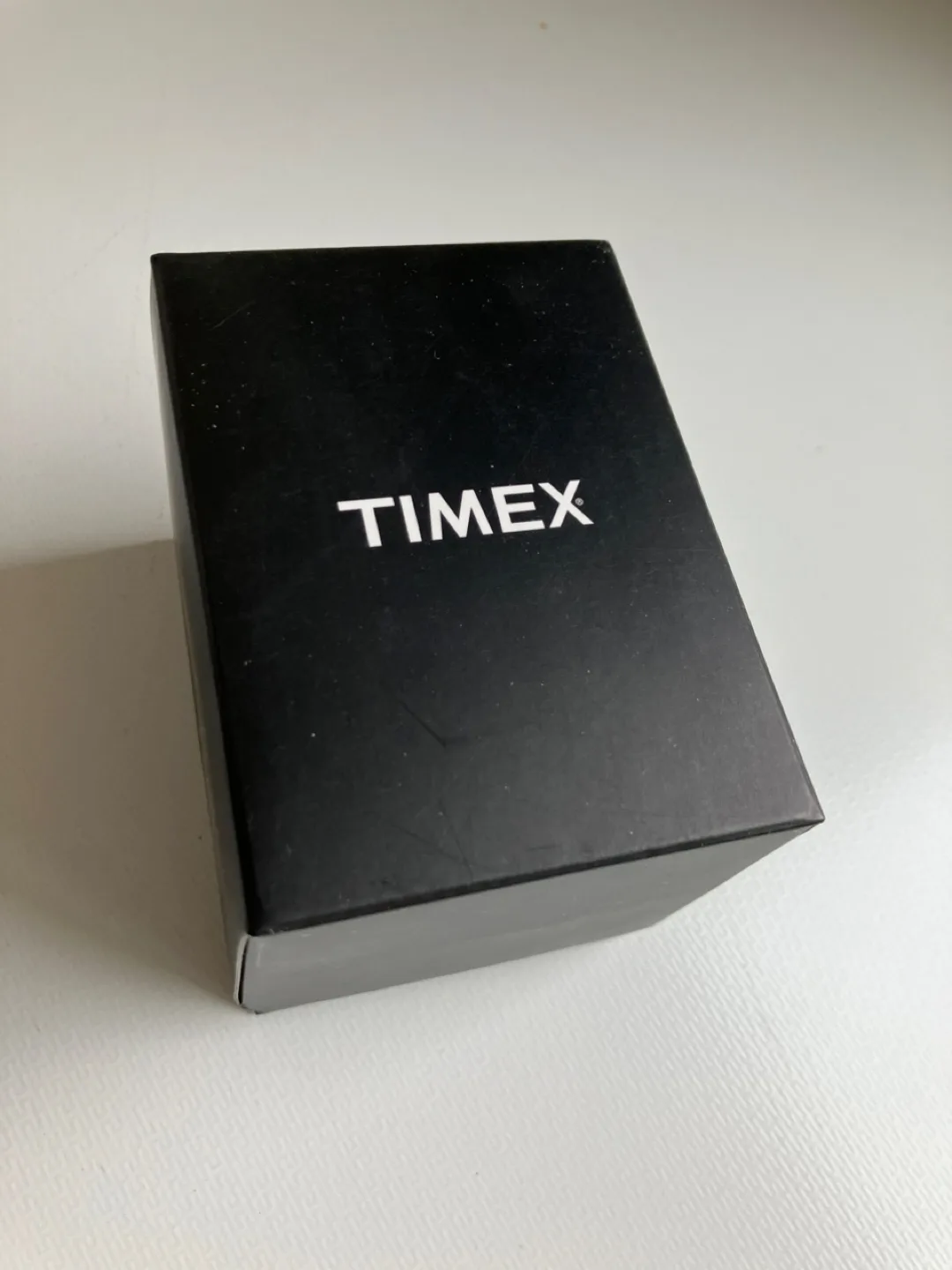 Timex Women's White Leather Watch image indicator(7)