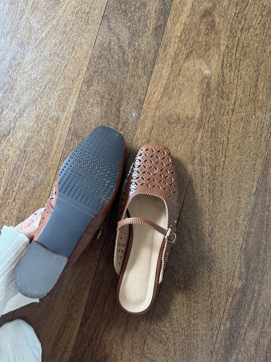 Brown Cutout Mary Jane Slingbacks - Size 6.5 - photo 3