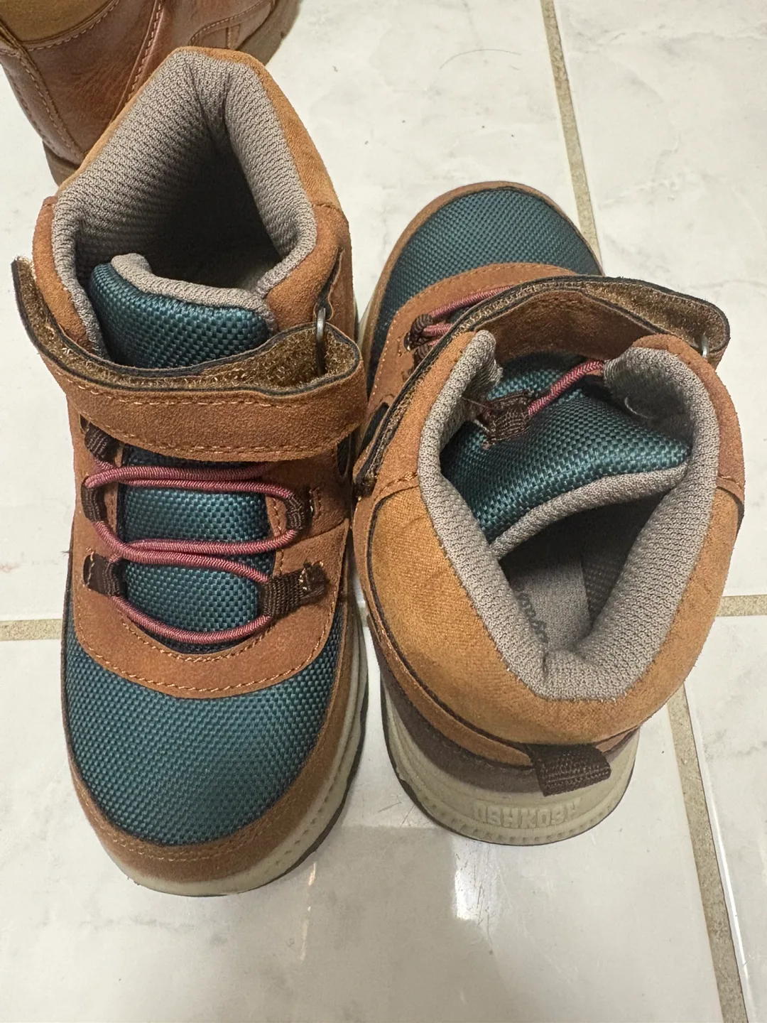 Kids' OshKosh B'Gosh Brown and Teal Hiking Boots Size 10 thumbnail