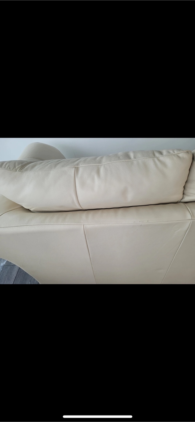 Italsofa Cream Leather Loveseat(Pick up only 2 men require) - photo 3