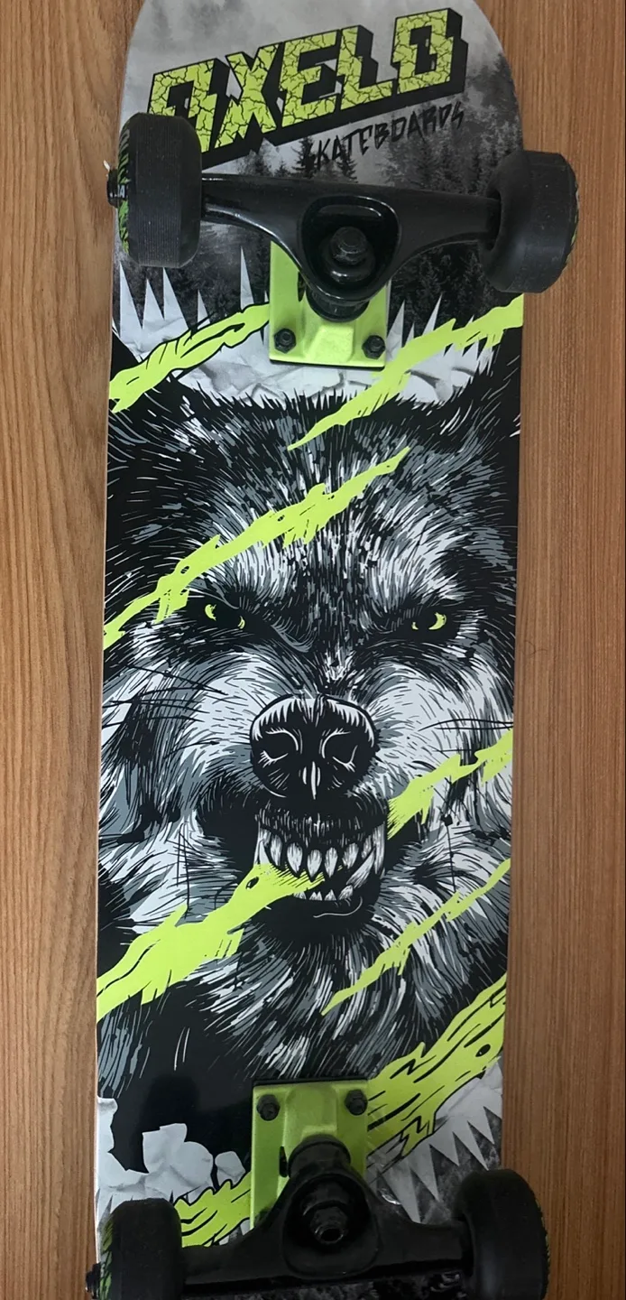 Oxelo Skateboard - Wolf Graphic thumbnail