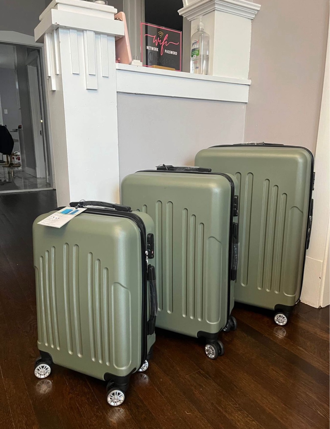 Luggage set
