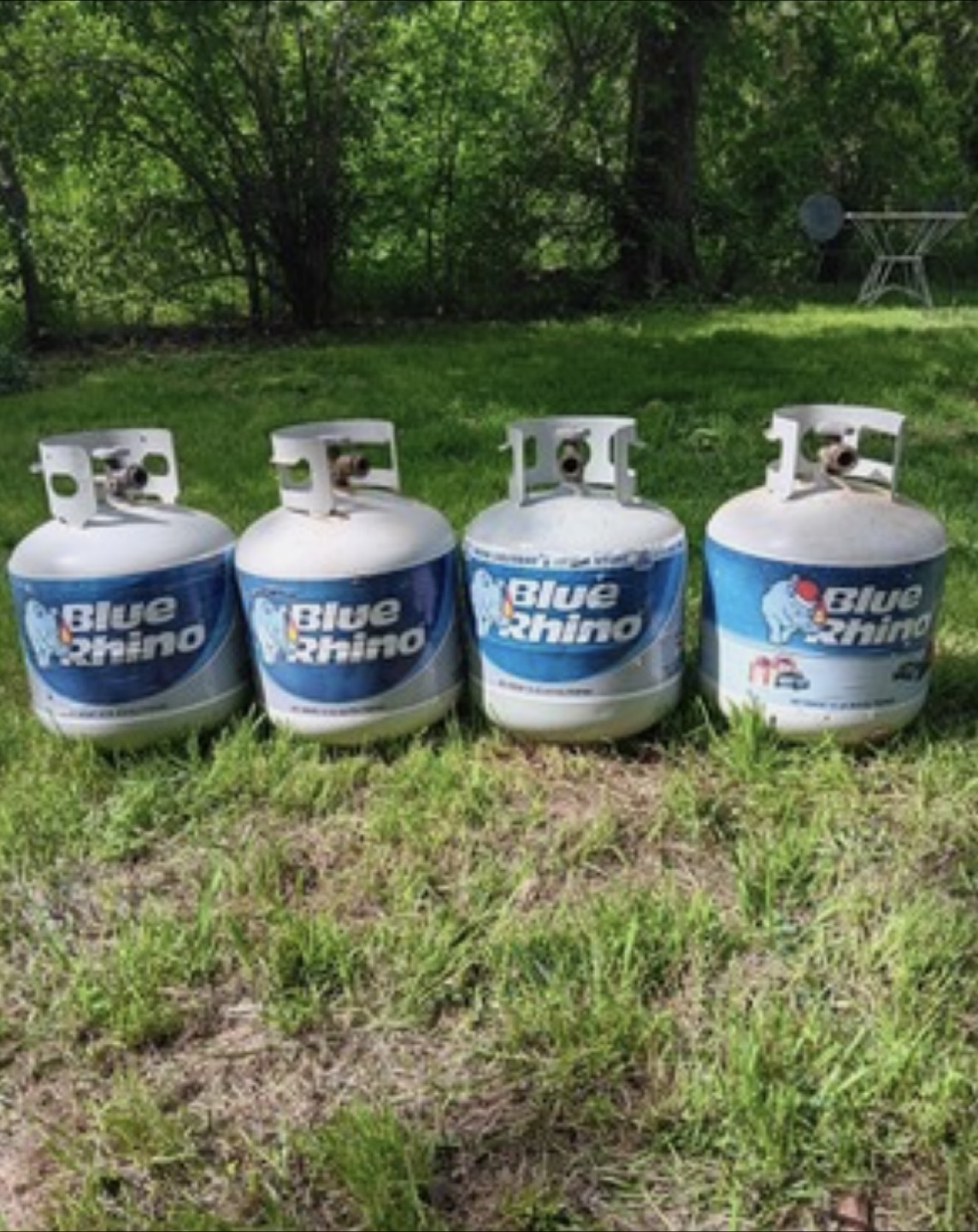 Blue Rhino propane tanks, 3/4 full