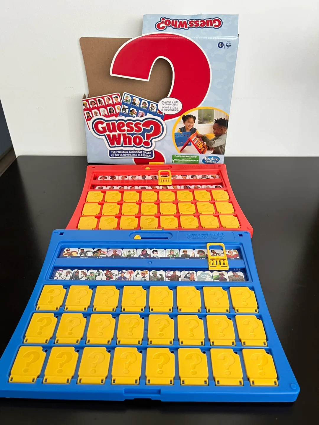 Guess Who? Game - Hasbro Gaming image indicator(3)