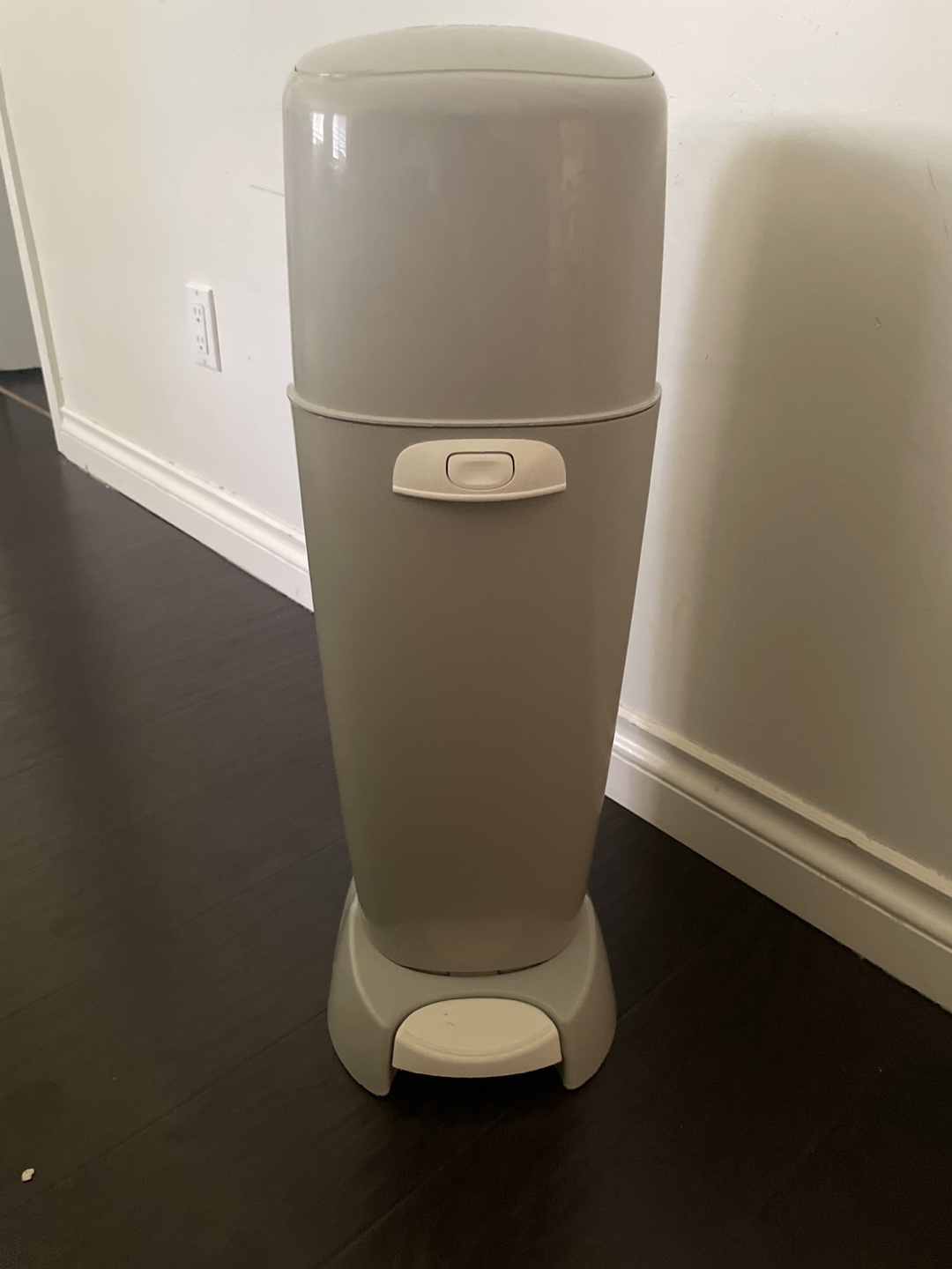 Playtex Diaper Genie Complete Diaper Pail