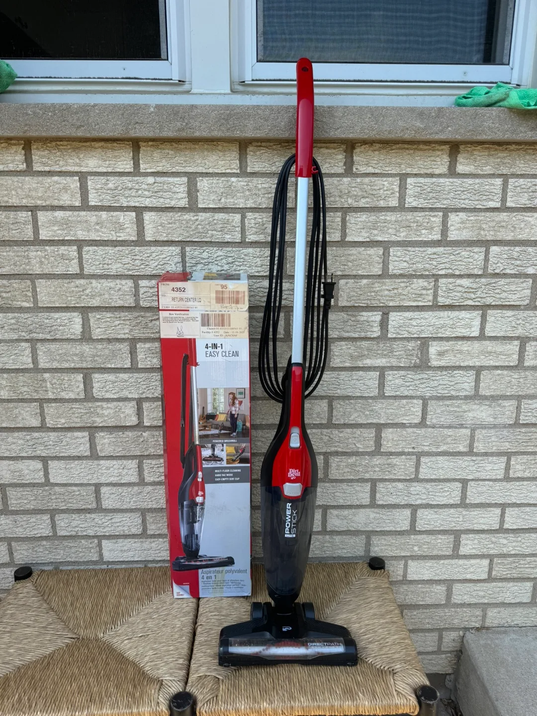Dirt Devil Power Stick 4-in-1 Easy Clean Vacuum thumbnail