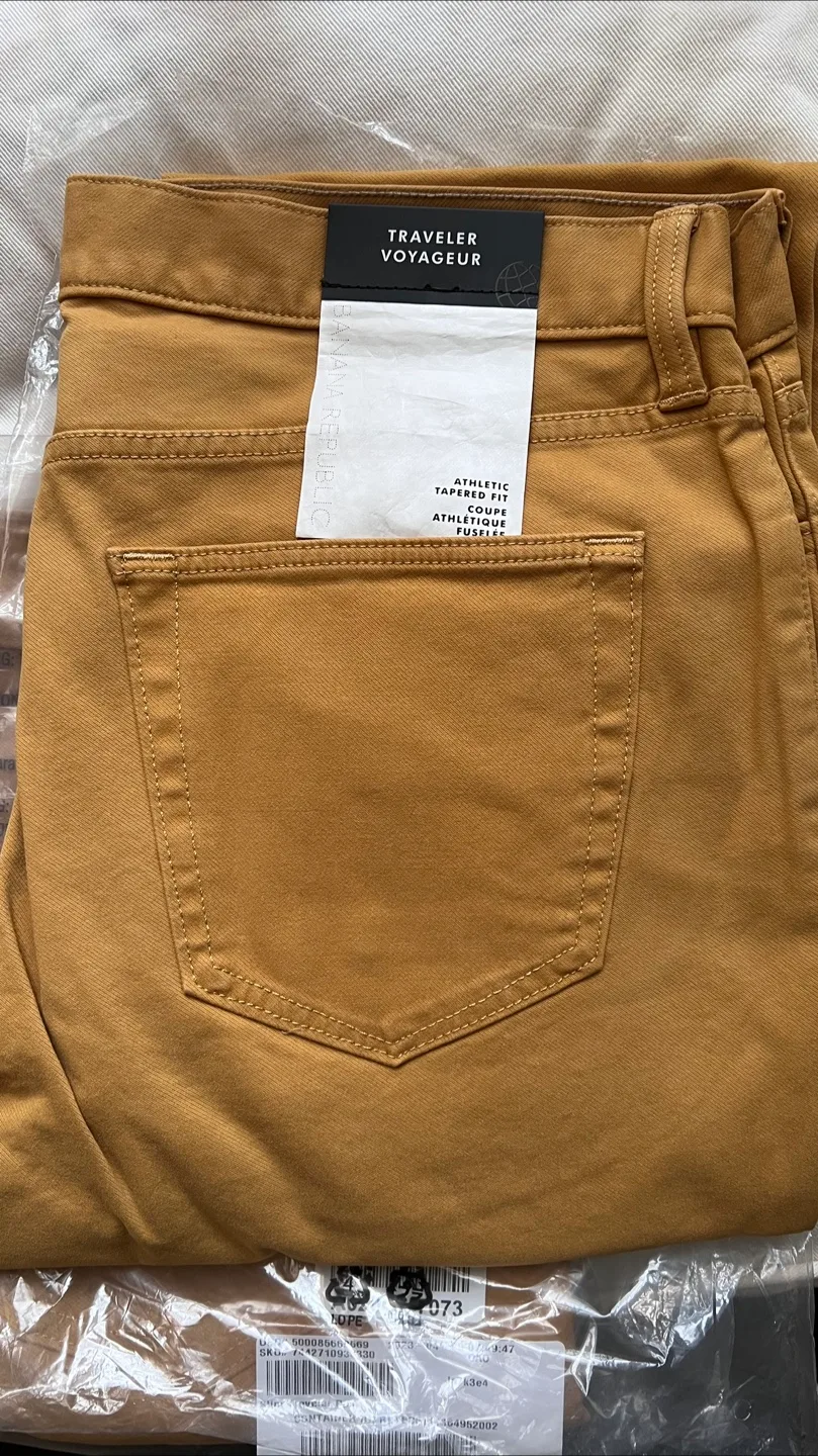 Banana Republic Traveler Voyageur Athletic Tapered Fit Trousers thumbnail
