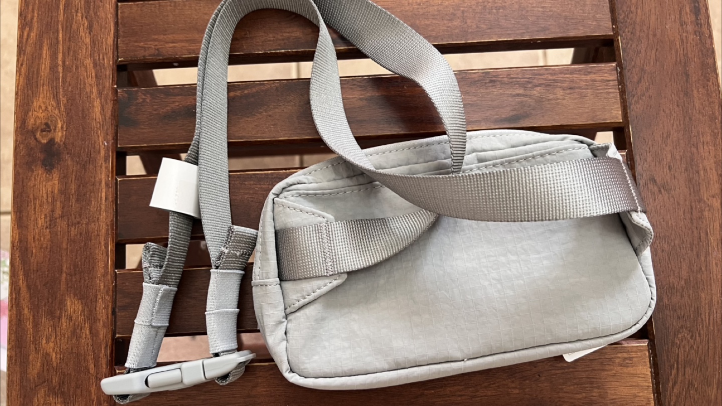 Lululemon Mini Belt Bag - Grey - photo 2