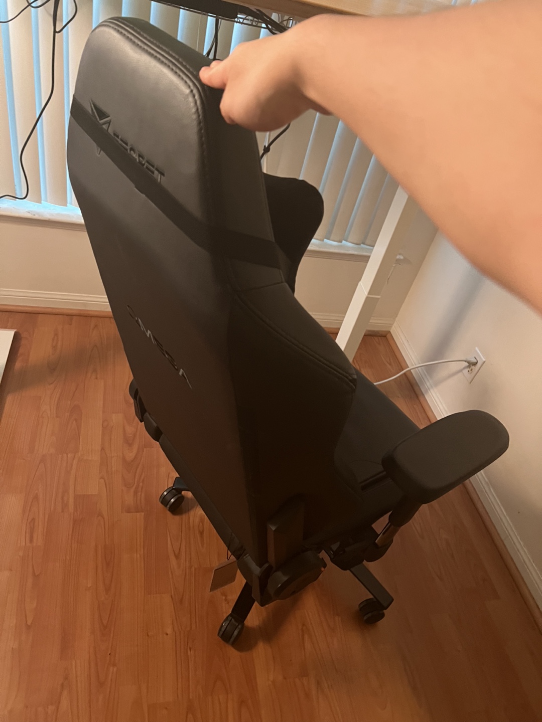 Secretlab Omega Gaming Chair - photo 2