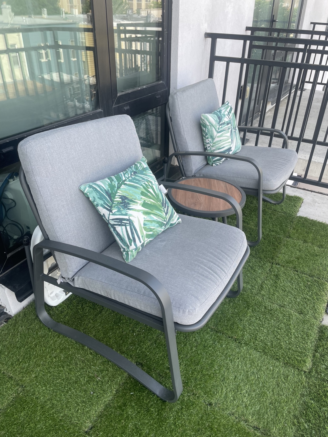 3-Piece Outdoor Patio Furniture Set - 2 Chairs and Side Table