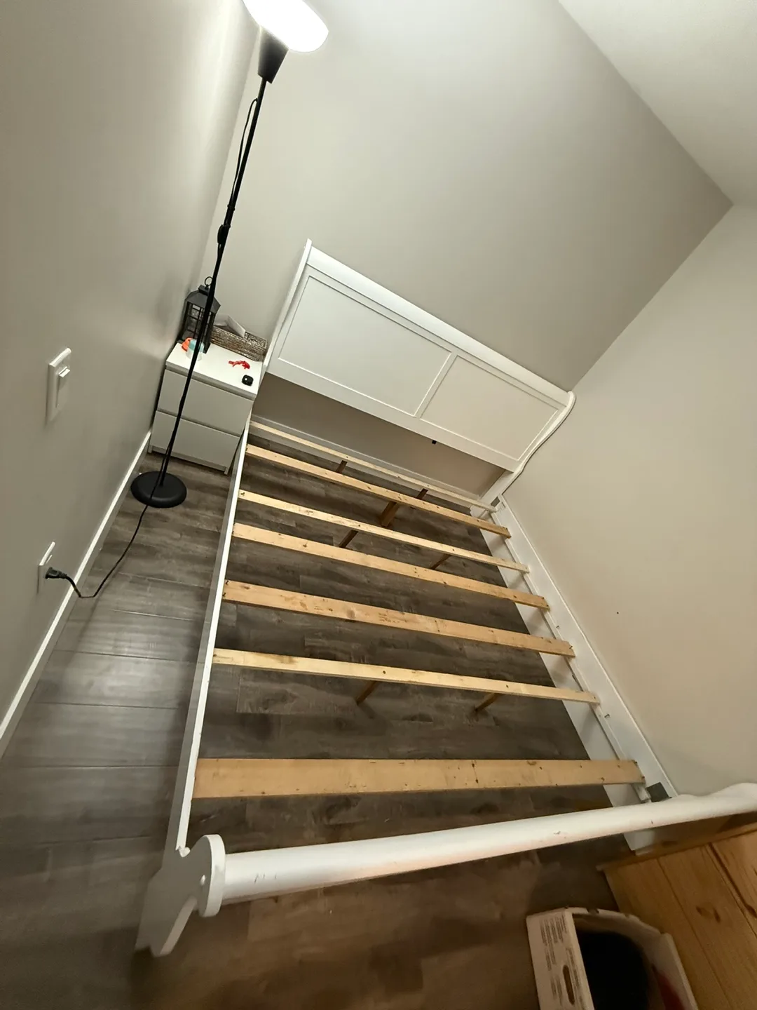 White Queen Sleigh Bed Frame image indicator(2)