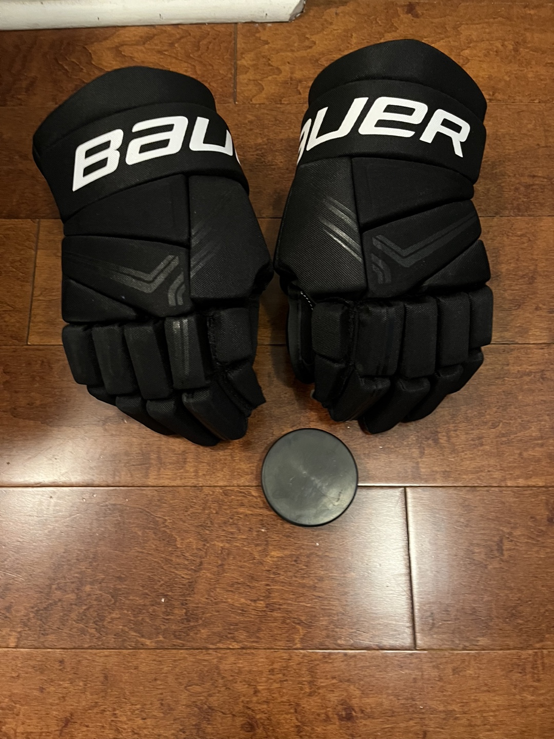 Brand new Bauer X Goalie Gloves - photo 4