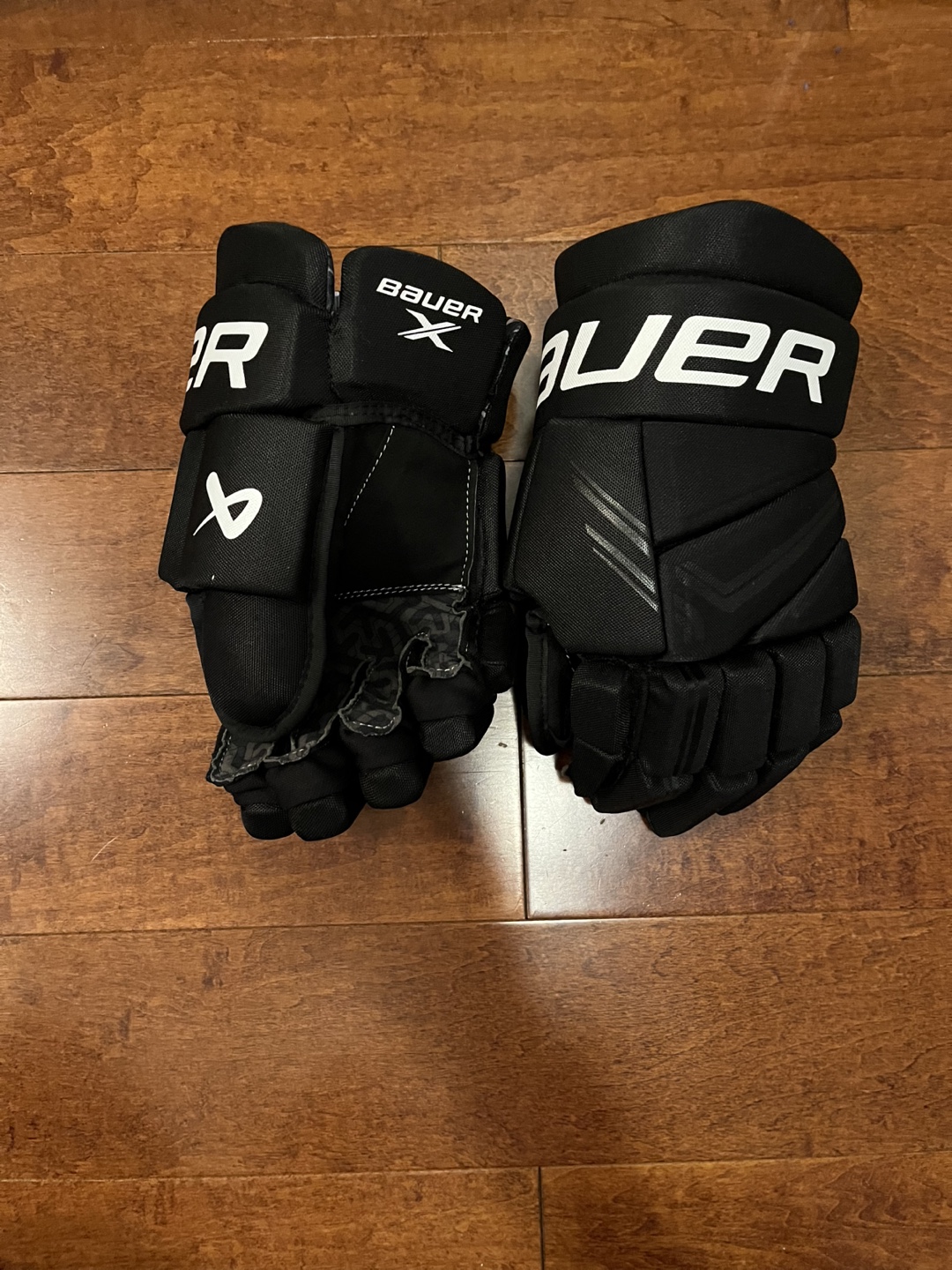Brand new Bauer X Goalie Gloves - photo 2