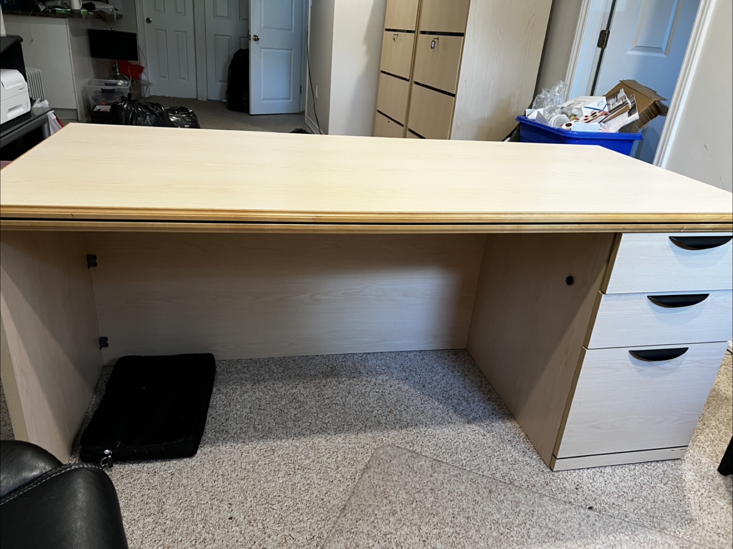 Large L-Shaped Office Desk with Hutch