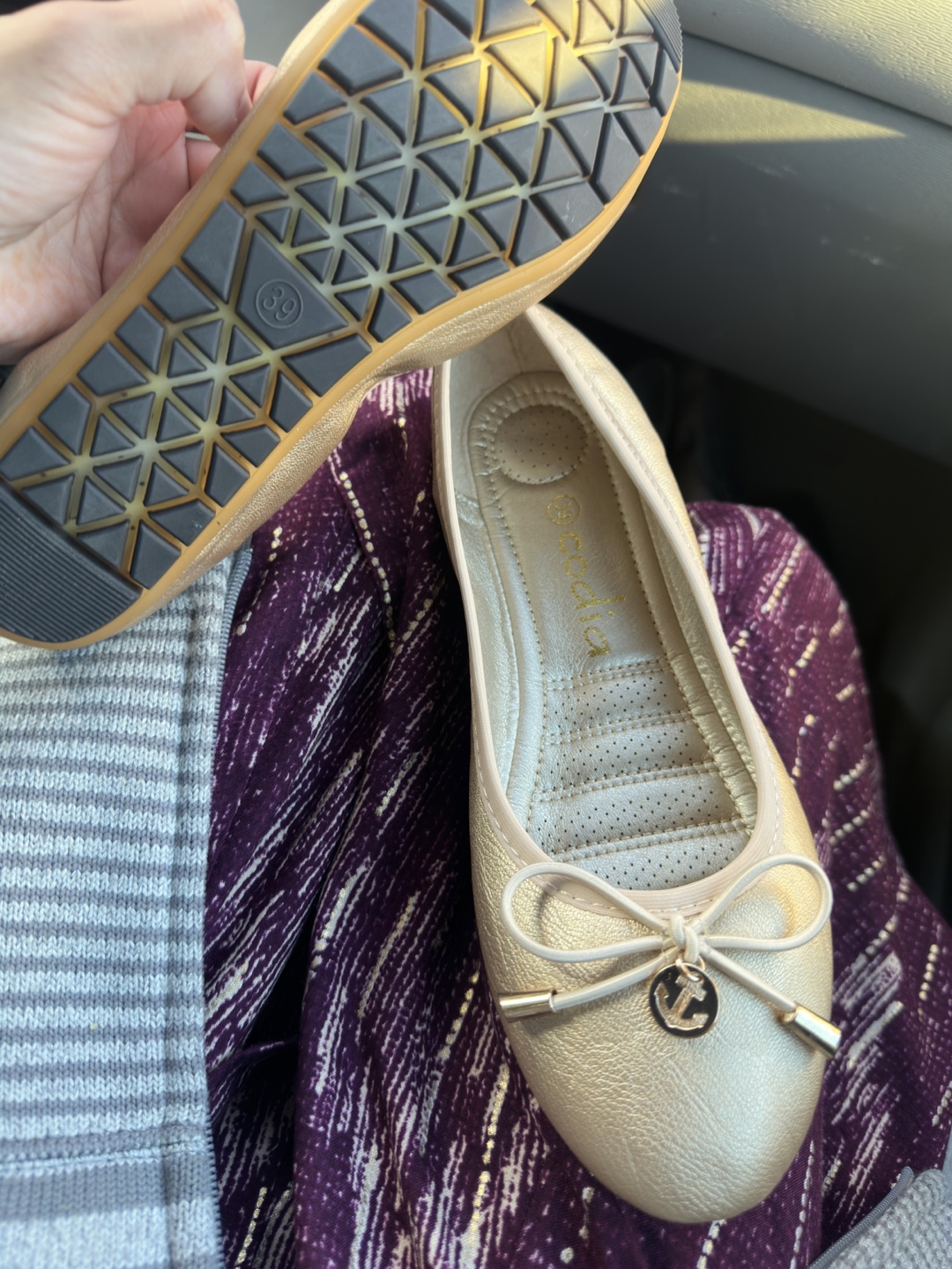 Brandnew women’s flats size 6-6.5,7-7.5 - photo 2