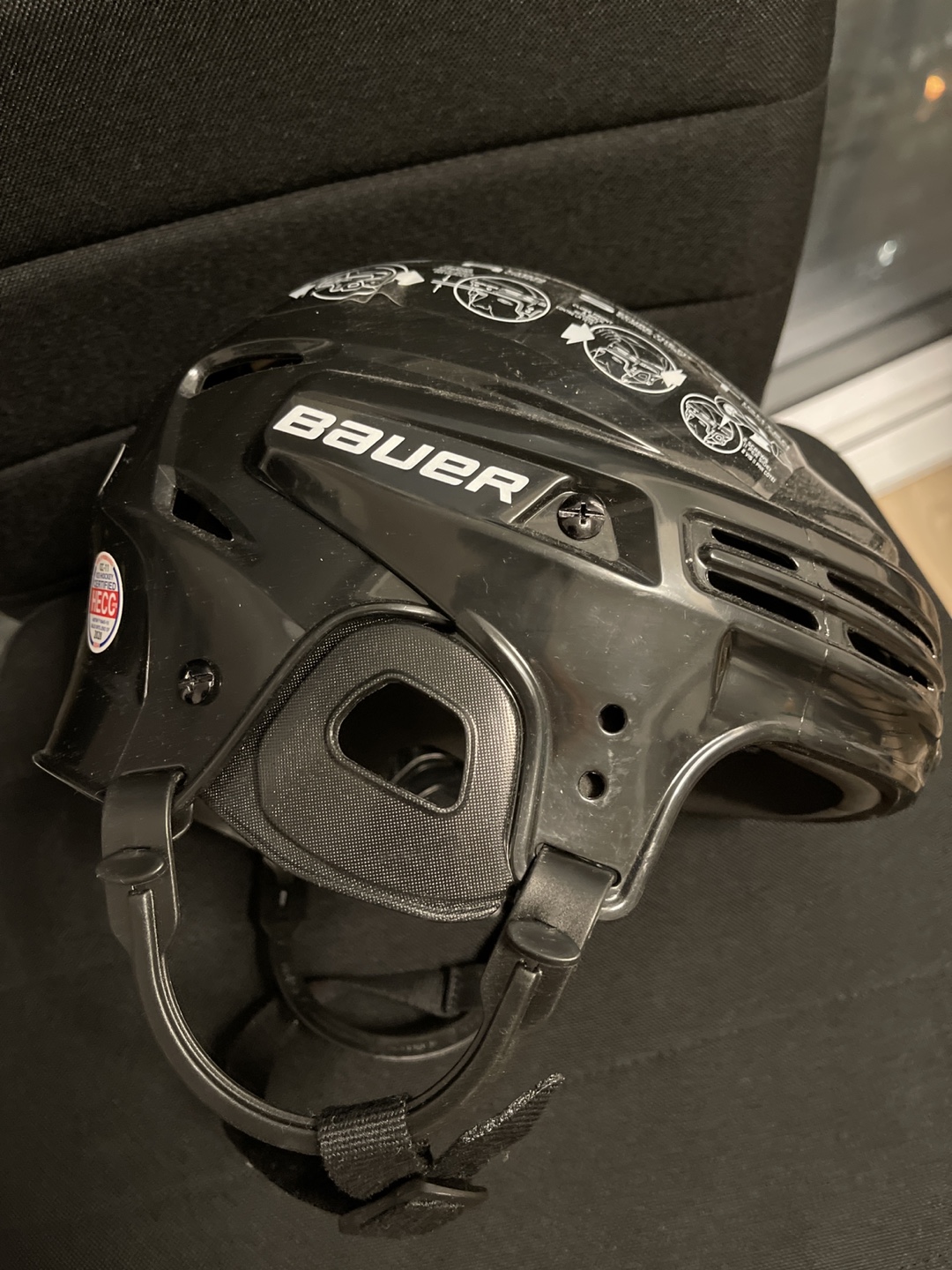 Bauer Hockey Helmet - photo 2