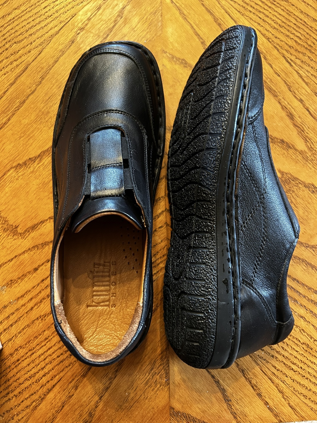 Kunitz Shoes - Black Leather Slip-ons - Size 39