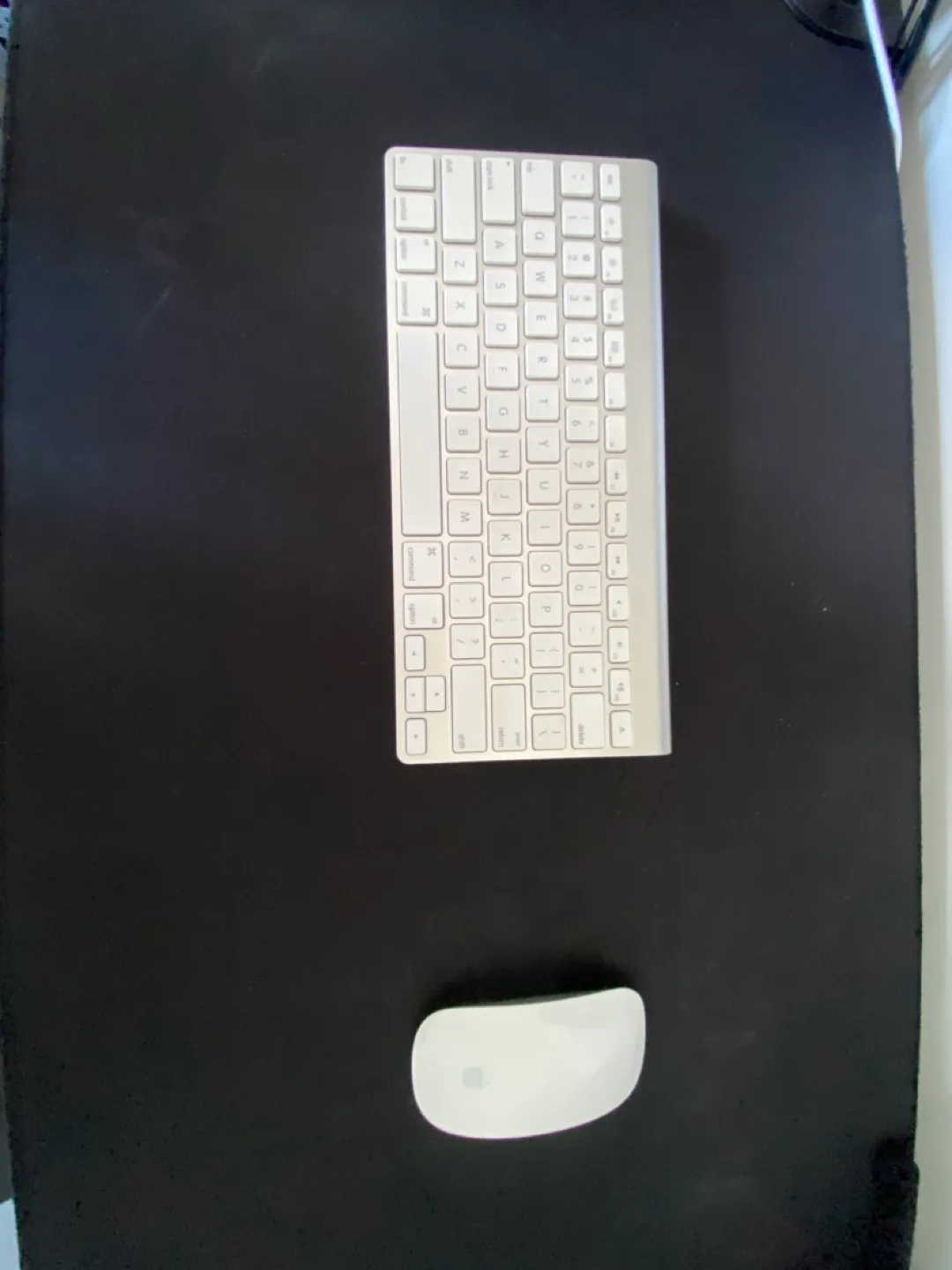Apple Wireless Keyboard and Magic Mouse Combo thumbnail