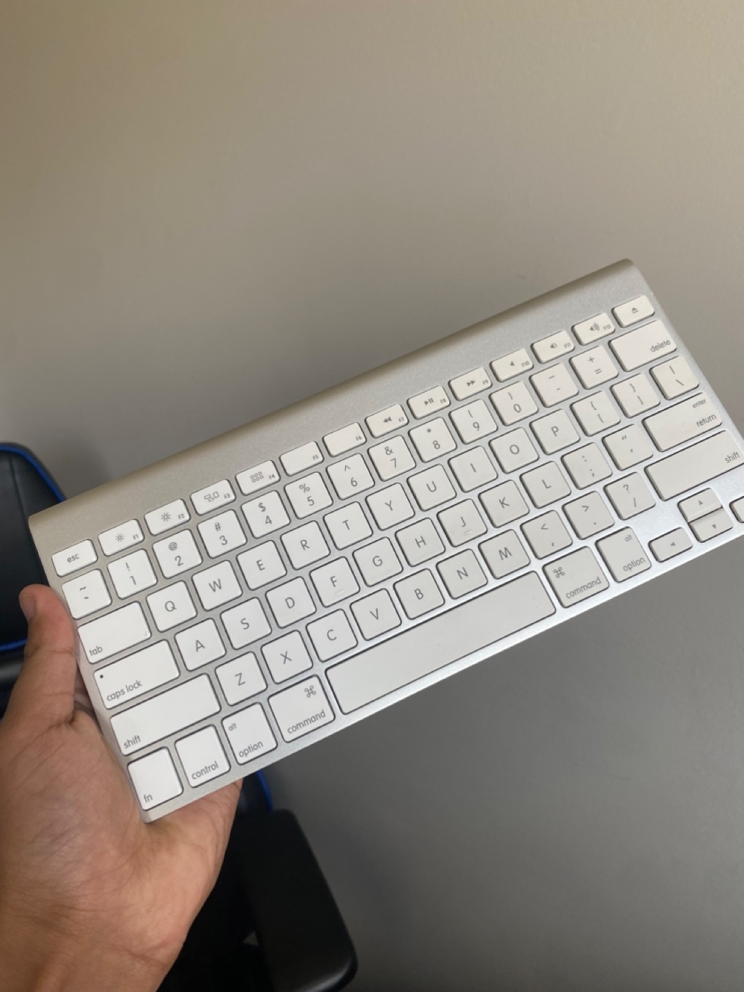 Apple Wireless Keyboard and Magic Mouse Combo - photo 4