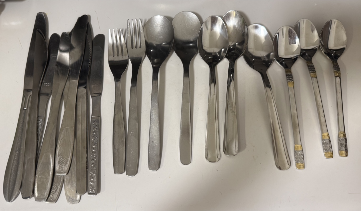 Cutlery - Knives, Forks & Spoons