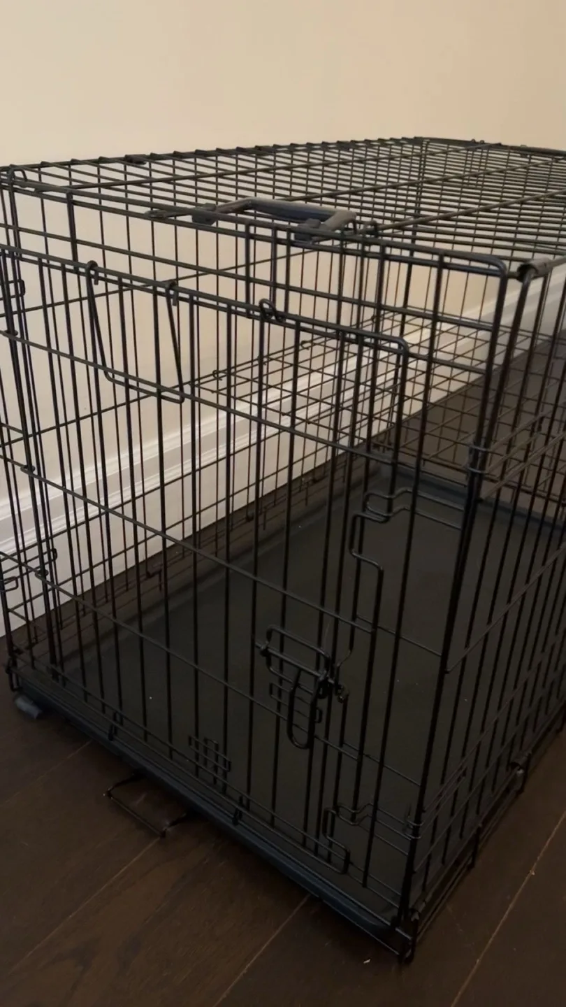 Large Single Door Wire Dog Crate image indicator(3)