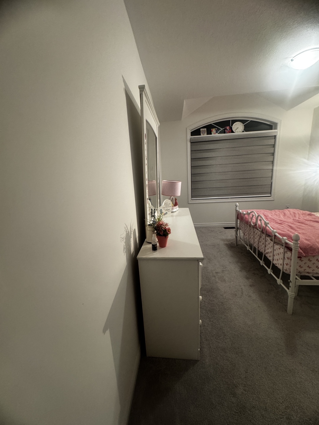 White metal queen bed frame & dresser - photo 5