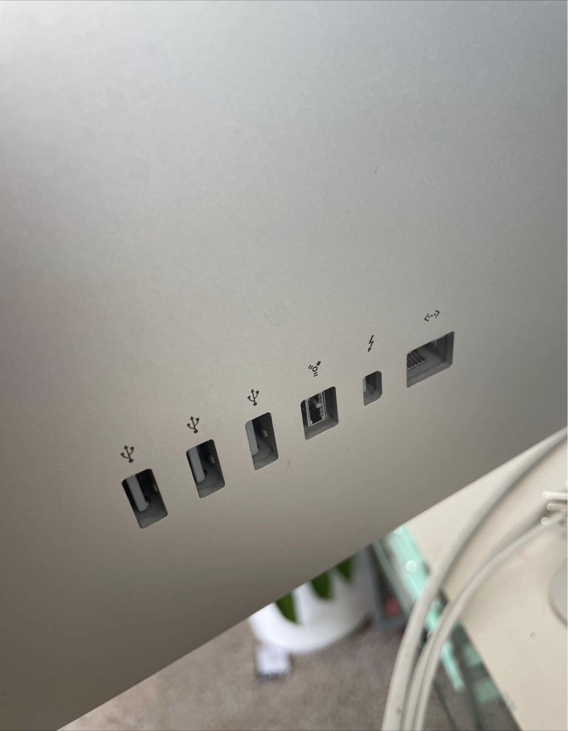Apple Thunderbolt Cinema Display 27-inch - photo 5