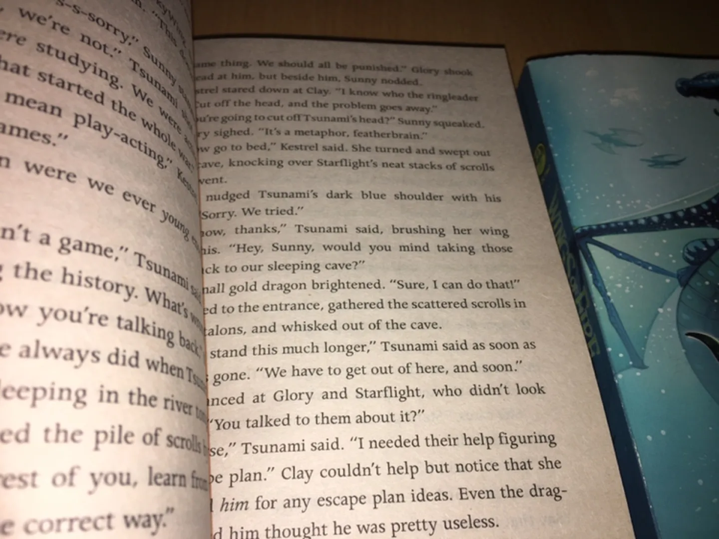 7 Wings of Fire Chapter Books (1 to 6, and 8 ) image indicator(3)