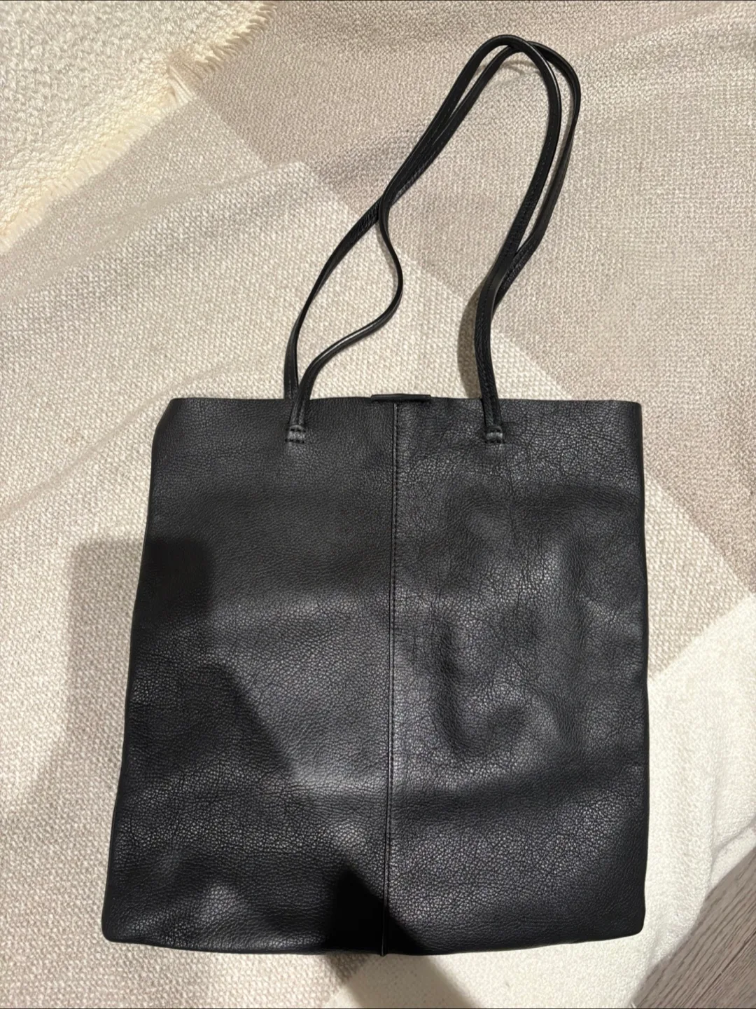 Banana Republic Black Leather Tote Bag thumbnail