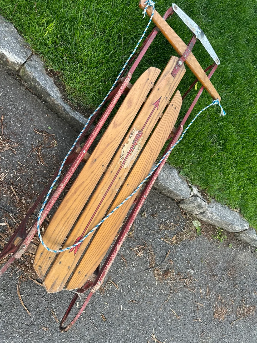 Moving sale! Vintage Flexible Flyer Sled #freecycle image indicator(4)