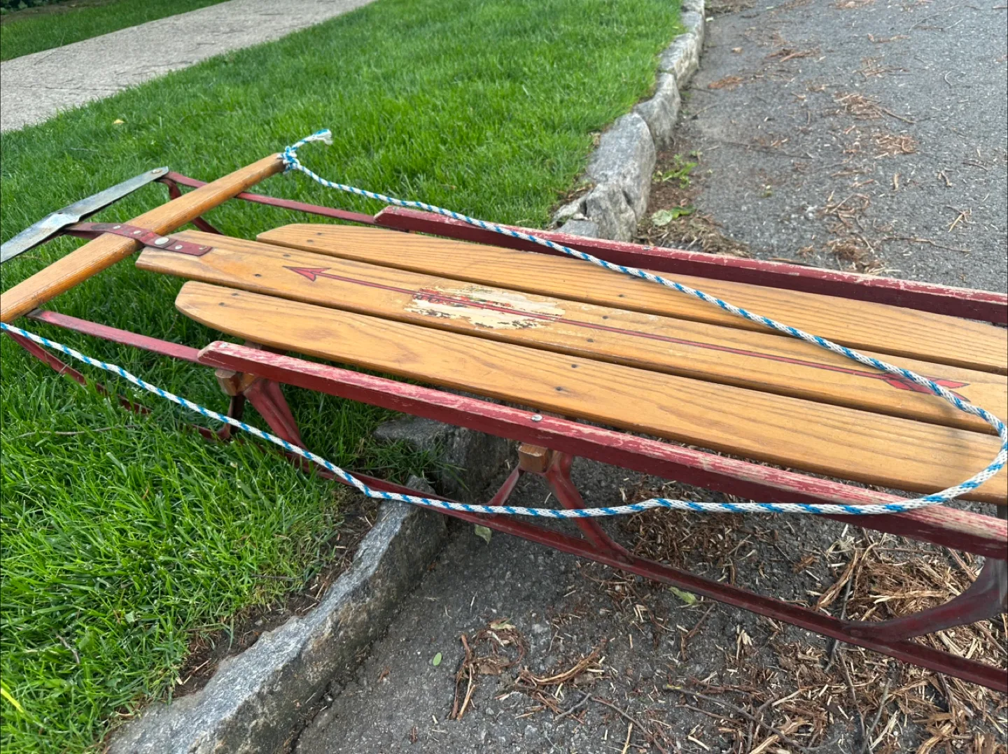 Moving sale! Vintage Flexible Flyer Sled #freecycle image indicator(3)