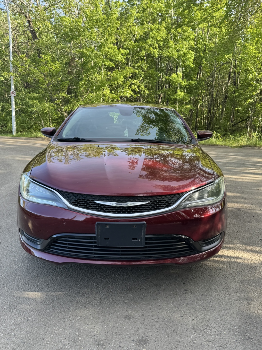 2015 Chrysler 200 Sedan - Dark Red