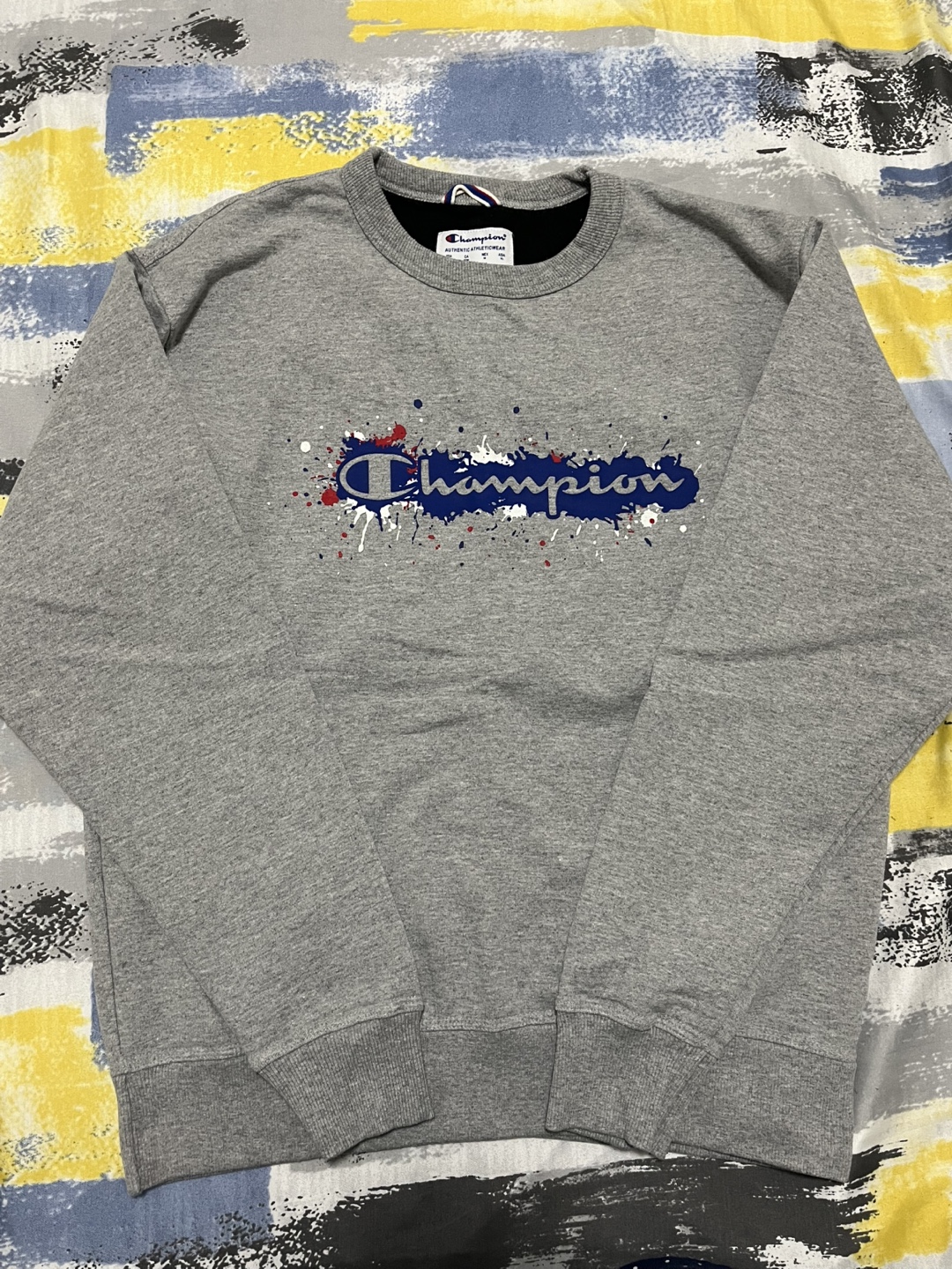 Champion Men's Grey Crewneck Sweatshirt